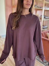 Load image into Gallery viewer, boyfriend oversized plum long sleeve tee