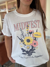 Load image into Gallery viewer, midwest flowers vintage tee