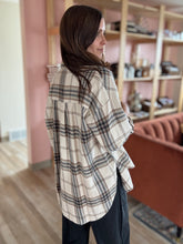 Load image into Gallery viewer, campfire flannel