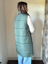 Load image into Gallery viewer, dark green long vest