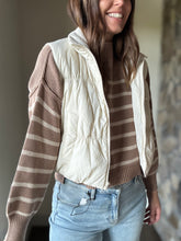 Load image into Gallery viewer, ivory puffer vest