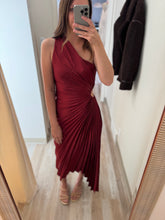 Load image into Gallery viewer, merlot satin pleated one shoulder midi dress