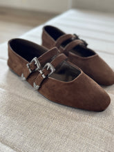 Load image into Gallery viewer, espresso suede albany double strap flats