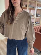 Load image into Gallery viewer, mocha notched pullover