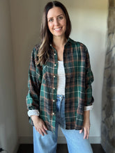 Load image into Gallery viewer, green camp flannel