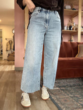 Load image into Gallery viewer, hidden medium light high waist cropped wide leg jeans