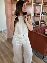 Load image into Gallery viewer, white+stone twist linen top