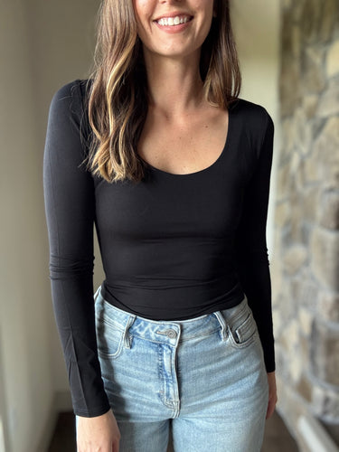 black scoop long sleeve tee