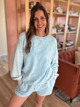 Load image into Gallery viewer, aqua soft vintage oversized pullover