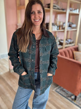 Load image into Gallery viewer, boathouse jacket