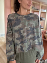 Load image into Gallery viewer, soft comfy camo pullover