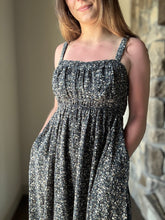 Load image into Gallery viewer, midnight ditsy floral dress
