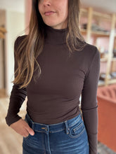 Load image into Gallery viewer, coffee bean ribbed turtleneck