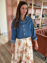 Load image into Gallery viewer, 90s cropped denim shirt
