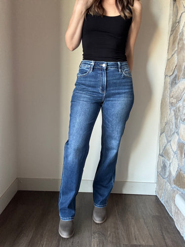 dark wash high rise straight