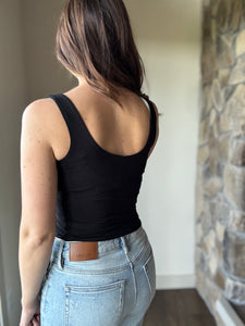black soft basic scoop tank