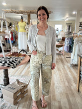 Load image into Gallery viewer, vintage floral barrel pants