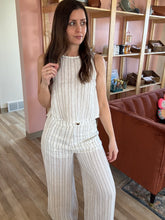 Load image into Gallery viewer, white+stone twist linen top