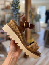Load image into Gallery viewer, raffia + leather wedge sandals
