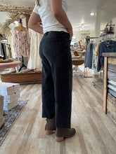 Load image into Gallery viewer, hidden high waist black cropped wide leg pants