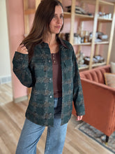 Load image into Gallery viewer, boathouse jacket
