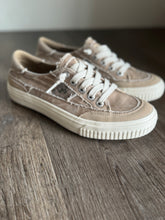Load image into Gallery viewer, blowfish desert drift slip-on sneakers