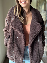 Load image into Gallery viewer, z supply dark chocolate ari sherpa coat