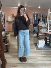 Load image into Gallery viewer, hidden medium light high waist cropped wide leg jeans