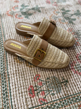 Load image into Gallery viewer, raffia slip-on mule with leather contrast buckle