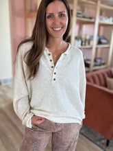 Load image into Gallery viewer, boyfriend oversized henley sweater
