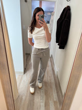 Load image into Gallery viewer, hidden grey high rise wide straight pants