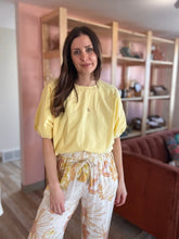Load image into Gallery viewer, lemon bubble hem cotton blouse