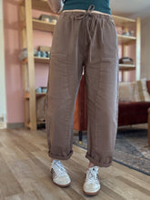 Load image into Gallery viewer, chestnut barrel denim pants