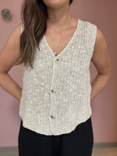 Load image into Gallery viewer, natural button cardi vest