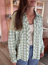 Load image into Gallery viewer, seaside gingham button down