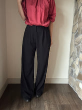 Load image into Gallery viewer, black pleated wide leg pants