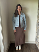 Load image into Gallery viewer, chocolate knit minimalist midi dress