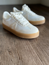 Load image into Gallery viewer, solas two-tone cream + white sneakers