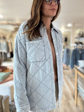 Load image into Gallery viewer, light denim quilted jacket