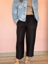 Load image into Gallery viewer, black flowy pants