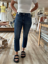 Load image into Gallery viewer, judy blue dark cropped kick flare jeans