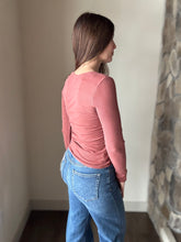 Load image into Gallery viewer, chili notched ribbed long sleeve tee