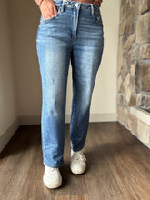 Load image into Gallery viewer, midrise ankle boyfriend cuff jeans