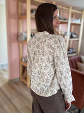 Load image into Gallery viewer, dried floral cotton blouse