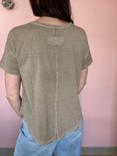 Load image into Gallery viewer, mocha mineral wash tee