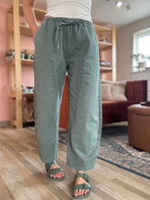 Load image into Gallery viewer, hunter barrel denim pants
