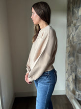 Load image into Gallery viewer, cream on a stroll ribbed pullover
