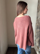 Load image into Gallery viewer, rosy mauve pocket sweater