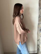 Load image into Gallery viewer, latte ribbed quarter zip