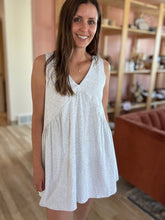 Load image into Gallery viewer, twiggy grey shift dress